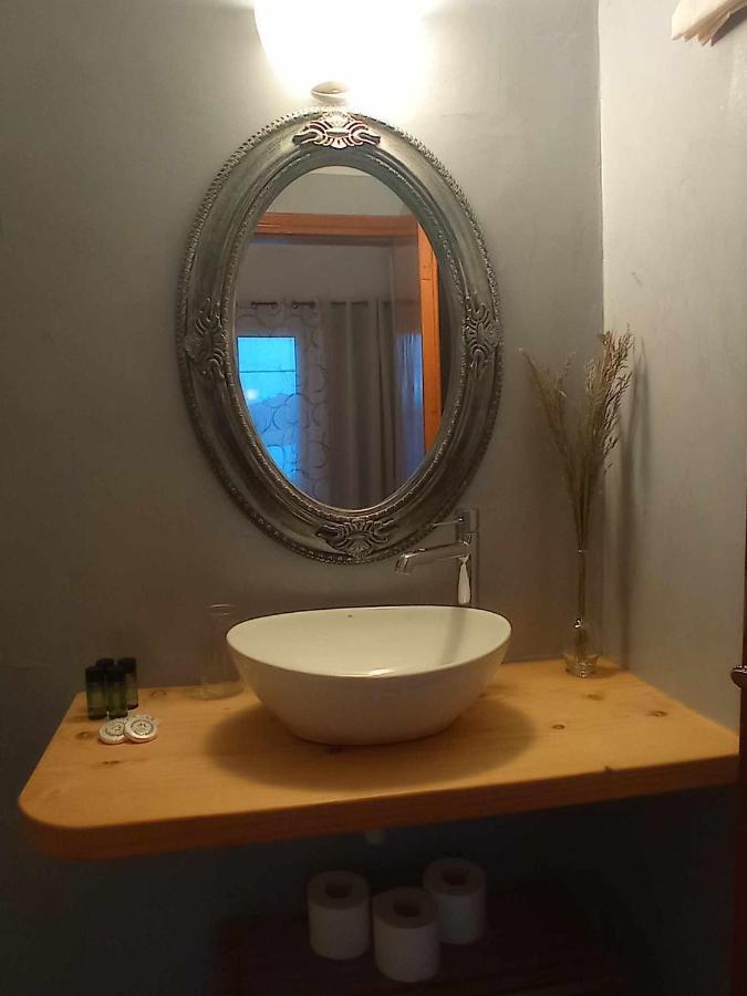 Kantouni Guest House By The Sea باتسي المظهر الخارجي الصورة