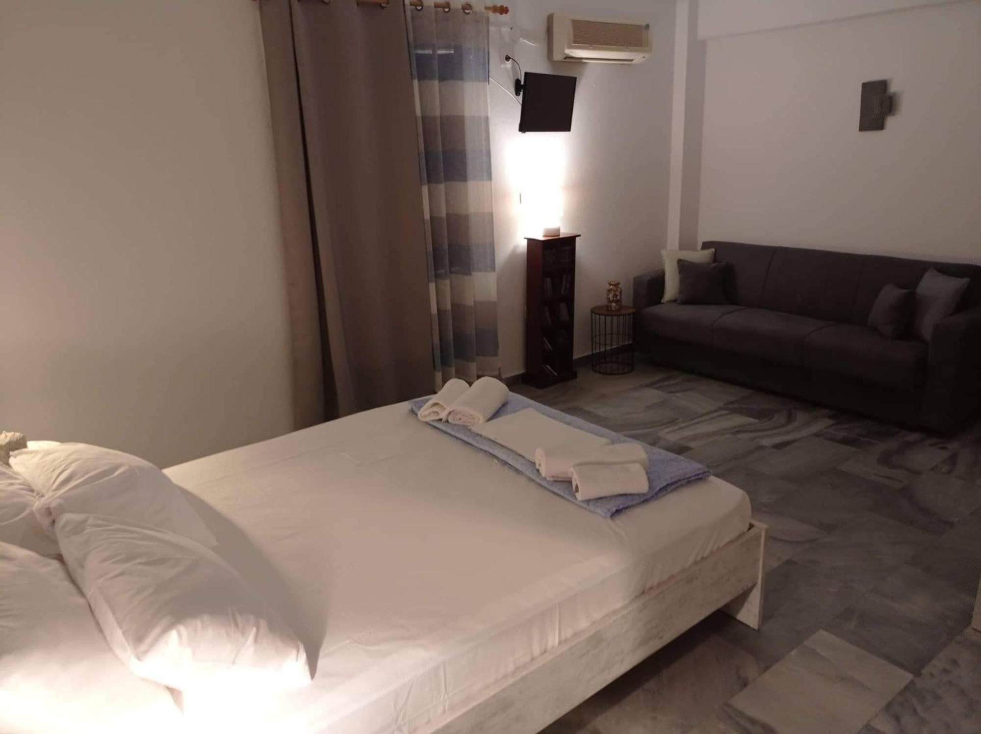 Kantouni Guest House By The Sea باتسي الغرفة الصورة